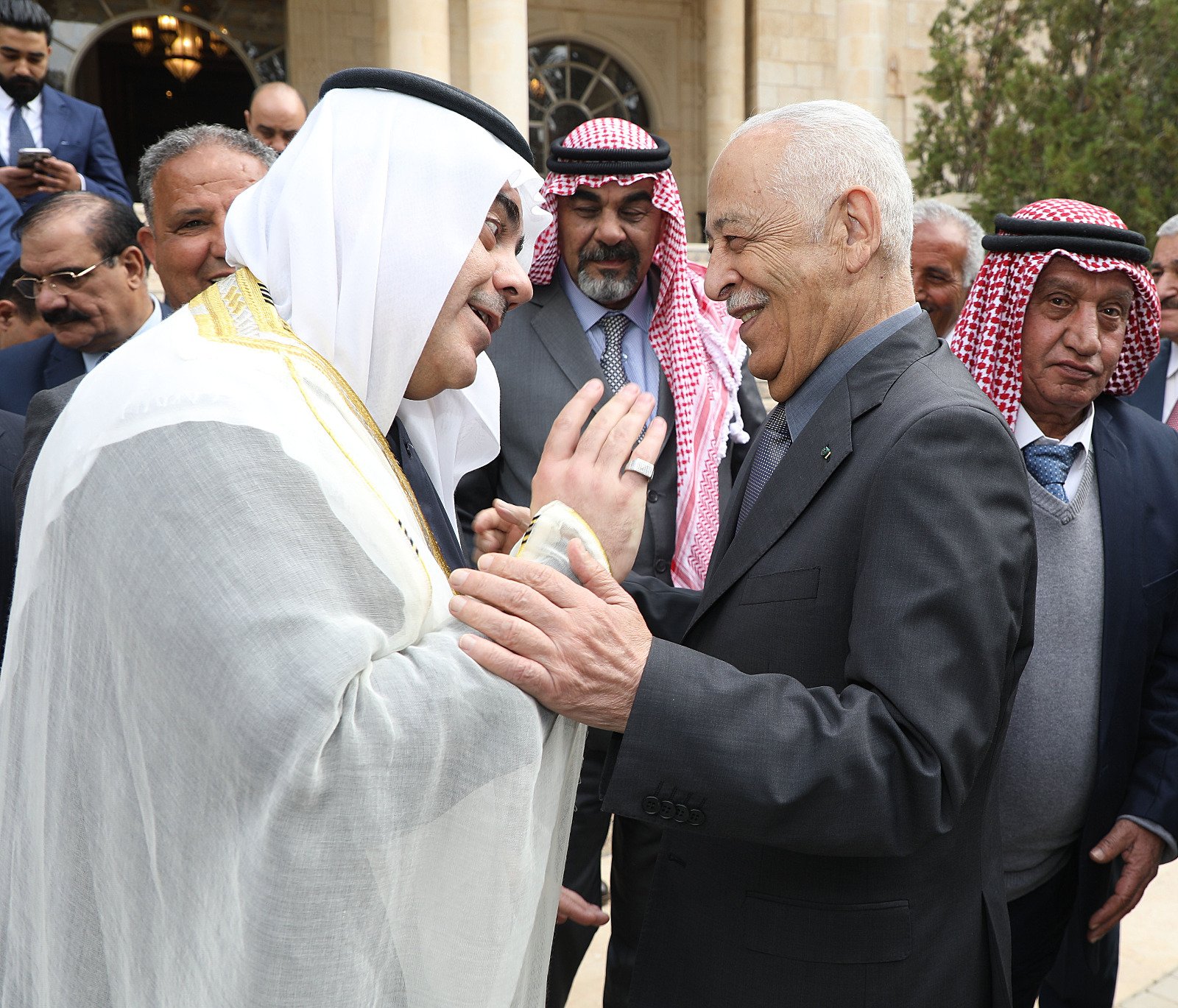 بالصور.. العيسوي يلتقي وفدا من مجلس قبيلة عباد