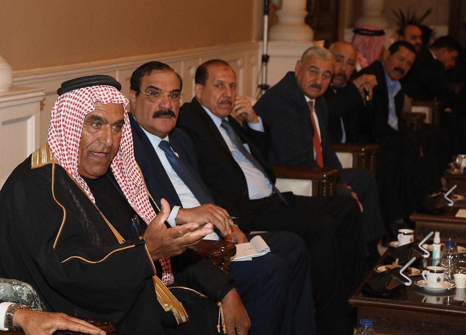 بالصور.. العيسوي يلتقي وفدا من مجلس قبيلة عباد