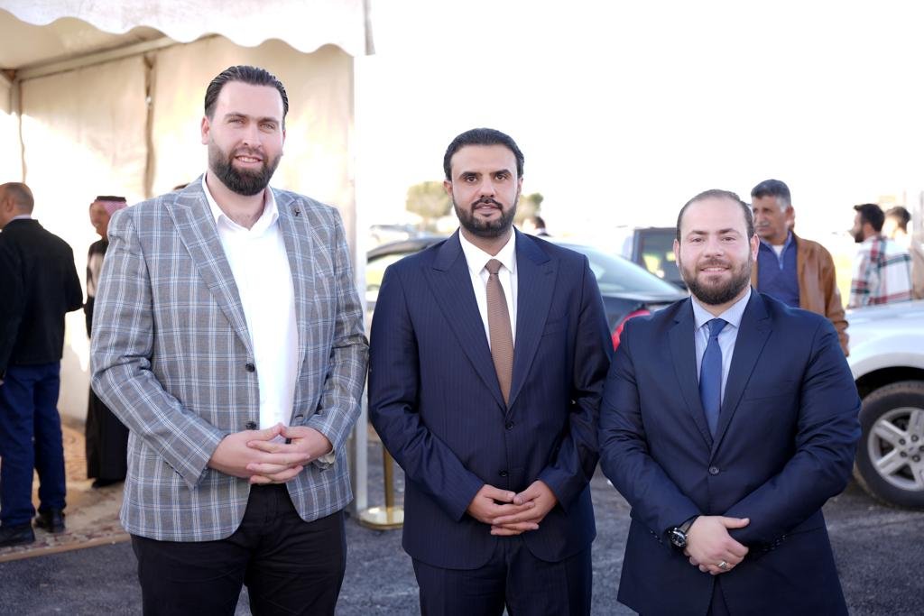 صورة حول : الخضير والحديد نسايب … جاهة الزميل الصحفي حاكم الخضير الخضير والحديد نسايب … جاهة الزميل الصحفي حاكم الخضير