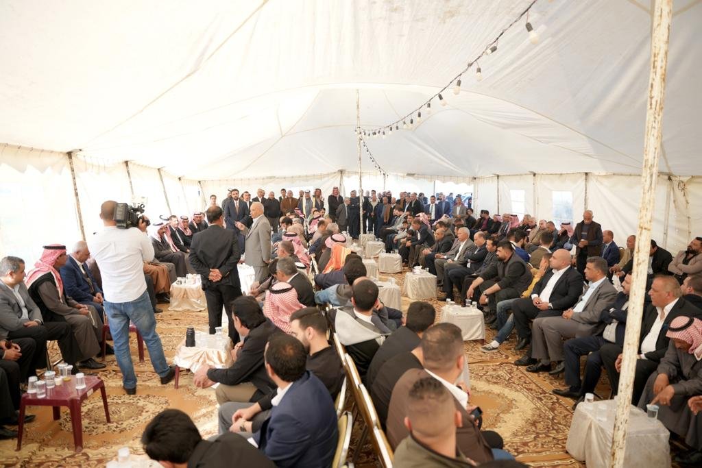 صورة حول : الخضير والحديد نسايب … جاهة الزميل الصحفي حاكم الخضير الخضير والحديد نسايب … جاهة الزميل الصحفي حاكم الخضير