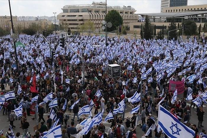 "تل أبيب".. إصابة شرطيين واعتقال 5 متظاهرين