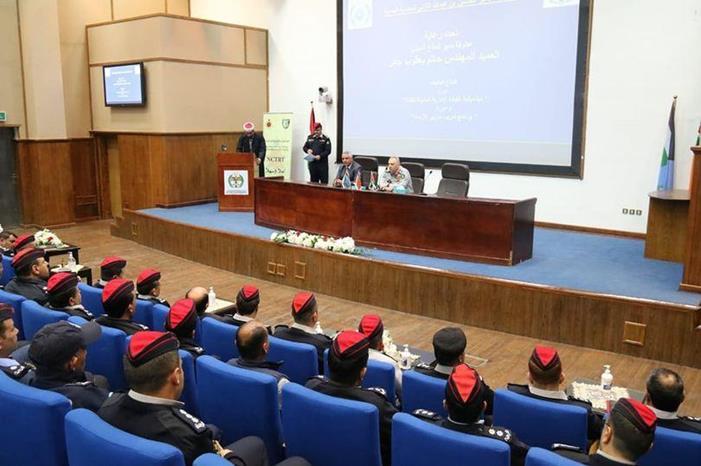 افتتاح فعاليات دورتي" ديناميكية القيادة الإدارية الحديثة للقادة" و" تدريب مدربي الأزمات"