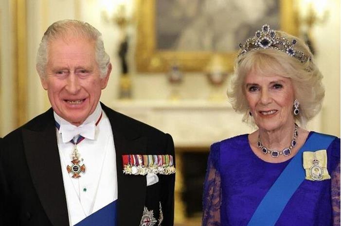 صورة حول : الملك تشارلز يتبنى تقليدا يعود إلى القرن الـ17 الملك تشارلز يتبنى تقليدا يعود إلى القرن الـ17