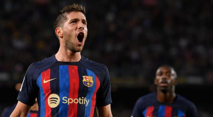 برشلونة يمدد عقد سيرجي روبرتو حتى ٢٠٢٤