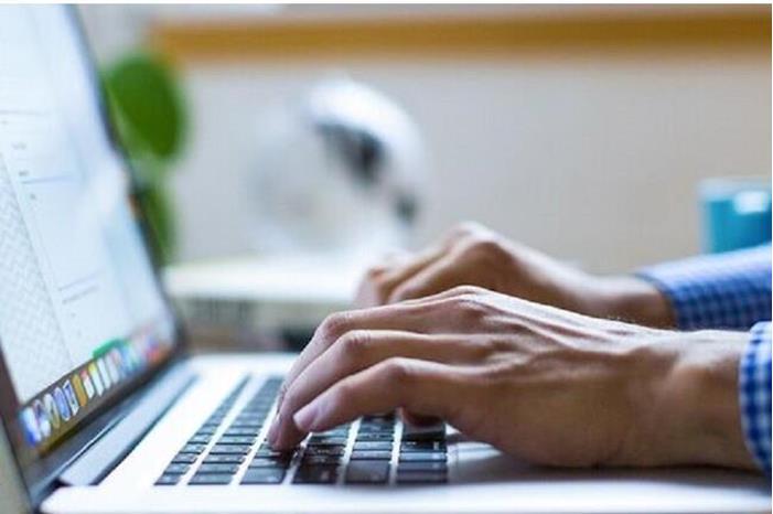 صورة حول : بلجيكي ينتحر بعد حوار مع الذكاء الاصطناعي بلجيكي ينتحر بعد حوار مع الذكاء الاصطناعي