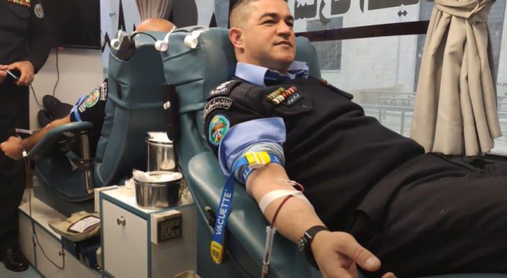 تزامناً مع يوم الكرامة.. حملة للتبرع بالدم في ترخيص غرب عمان