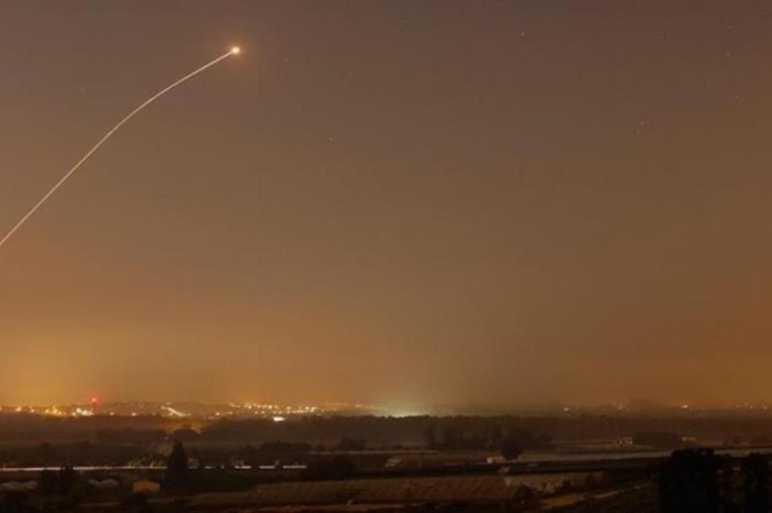 صورة حول : سقوط صاروخ بغلاف غزة سقوط صاروخ بغلاف غزة