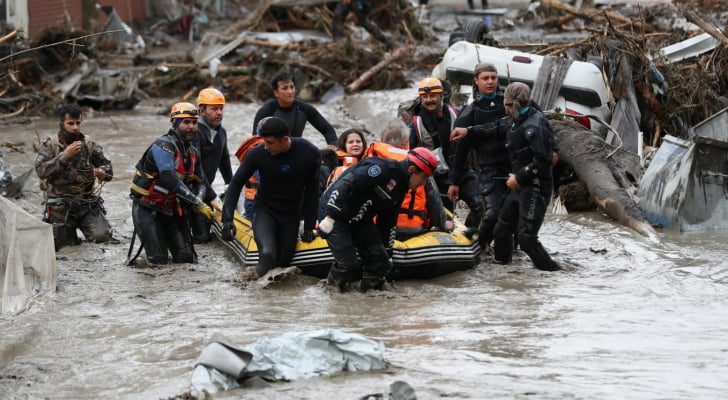 فيضانات تجتاح مناطق في تركيا