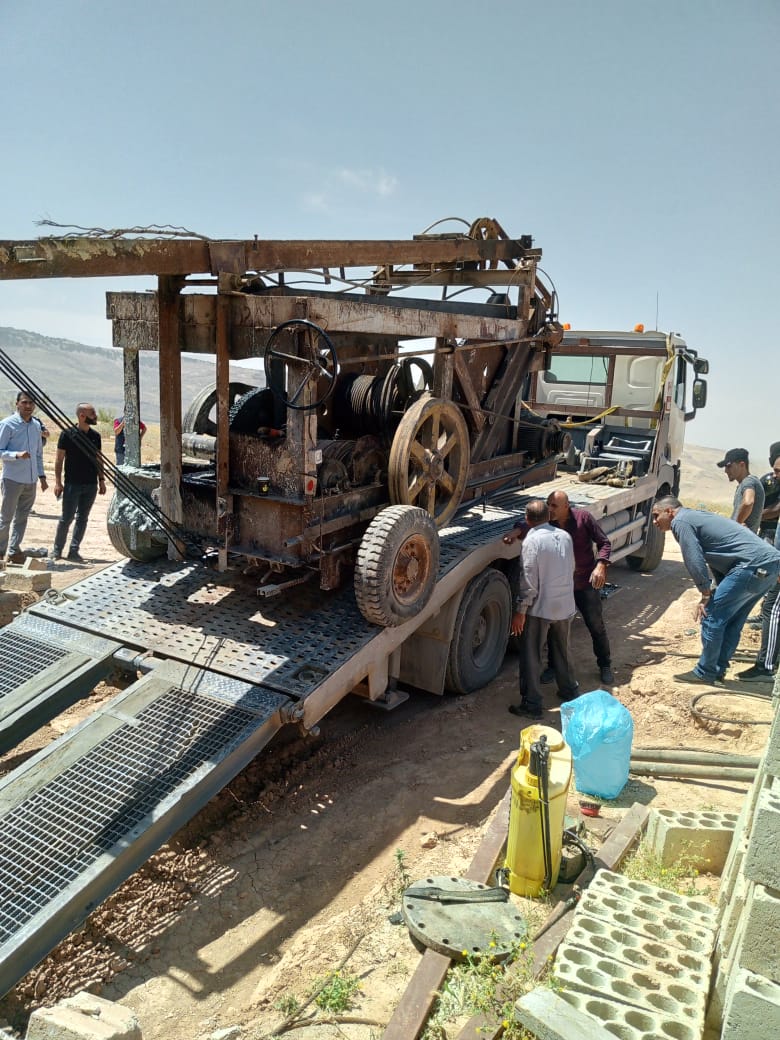 المياه: ضبط حفارة مخالفة في ناعور