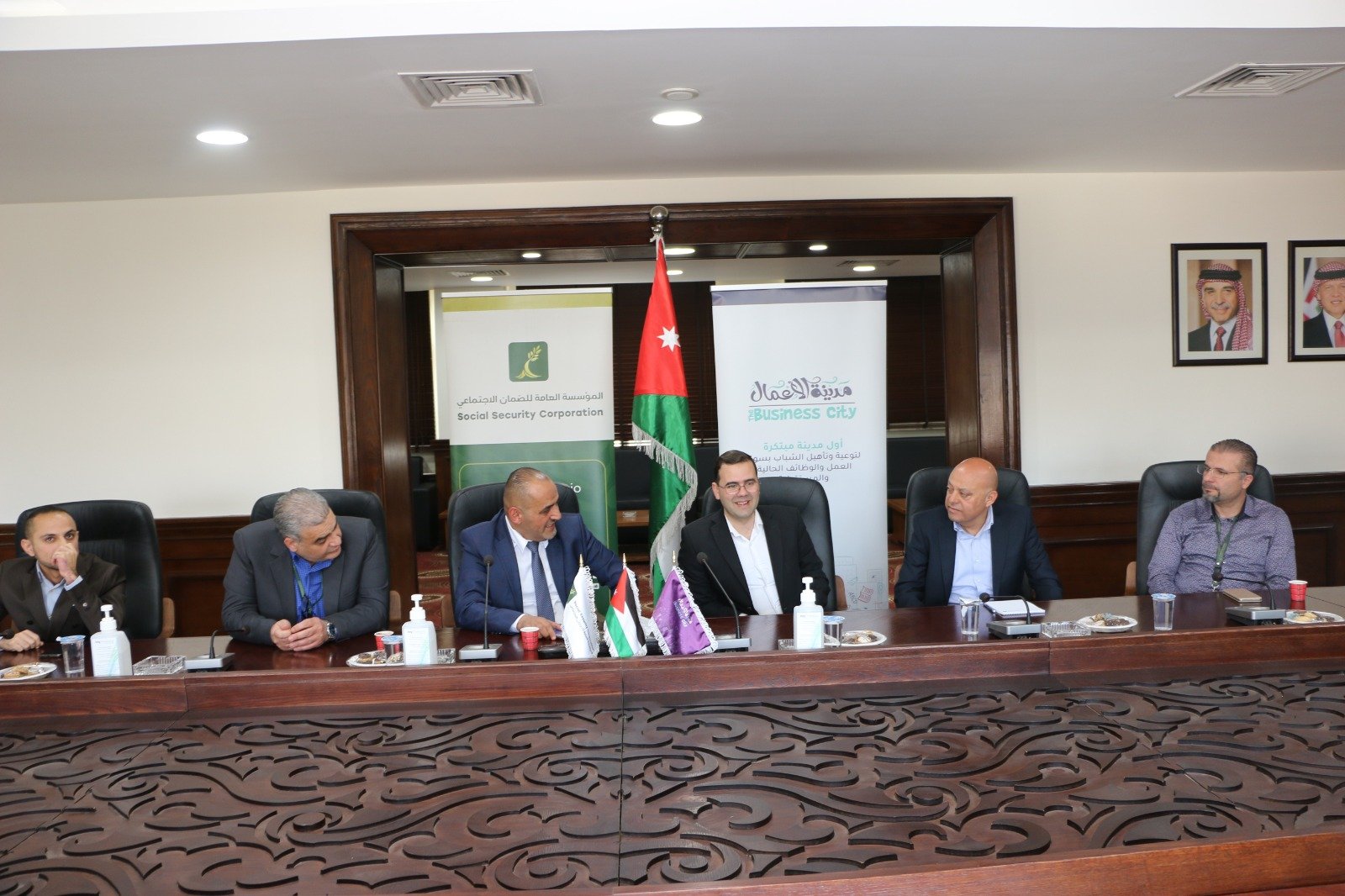 مؤسسة الضمان تُبرم اتفاقية تعاون لتوفير محطة خدمات توعوية لها في مدينة الأعمال