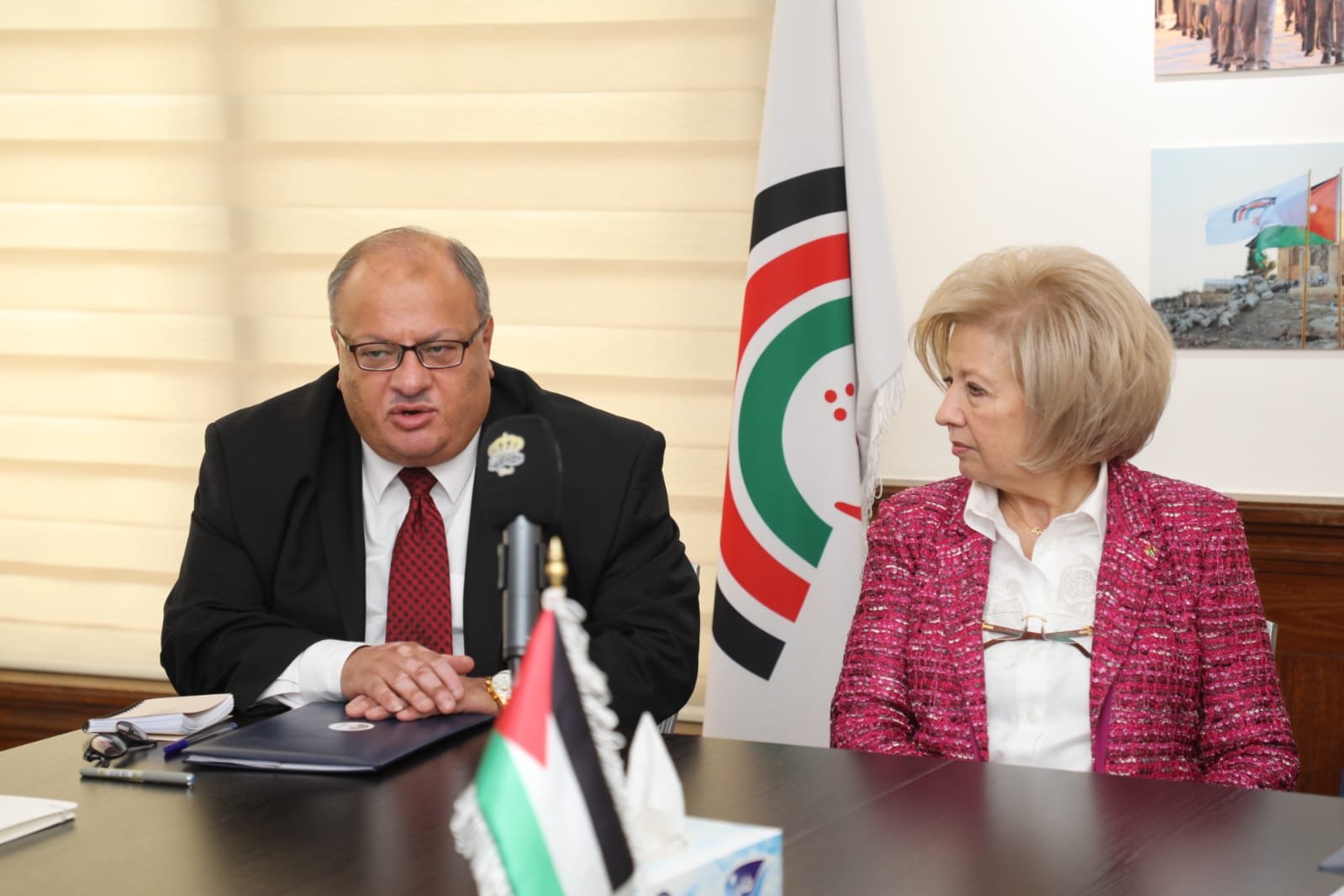 صورة حول : توقيع اتفاقية شراكة بين "مهرجان جرش للثقافة والفنون" و"نقابة الفنانين الأردنيين" توقيع اتفاقية شراكة بين "مهرجان جرش للثقافة والفنون" و"نقابة الفنانين الأردنيين"