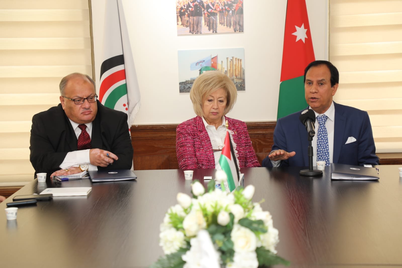 صورة حول : توقيع اتفاقية شراكة بين "مهرجان جرش للثقافة والفنون" و"نقابة الفنانين الأردنيين" توقيع اتفاقية شراكة بين "مهرجان جرش للثقافة والفنون" و"نقابة الفنانين الأردنيين"