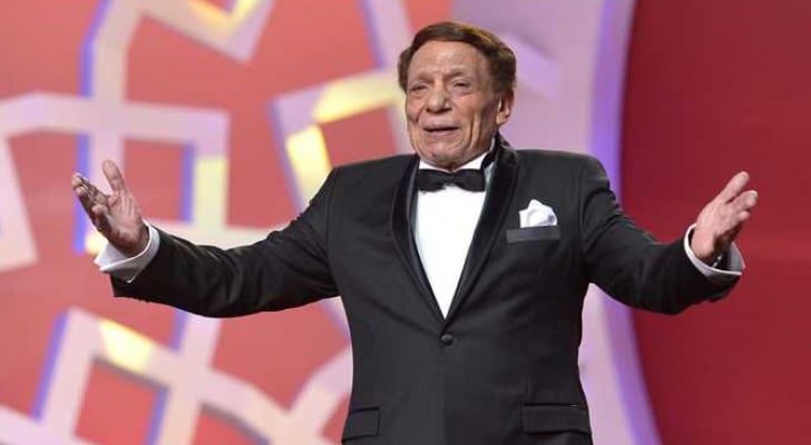 بعمر الـ٨٣.. عادل إمام يقرر اعتزال الفن