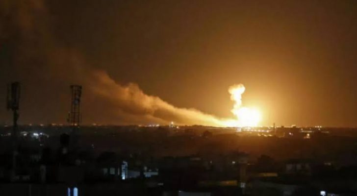 صورة حول : مصدر عسكري سوري: الاحتلال يستهدف دمشق بغارة جوية مصدر عسكري سوري: الاحتلال يستهدف دمشق بغارة جوية