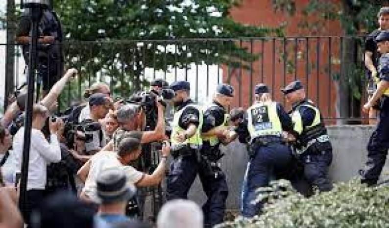 اللجنة العليا للكنائس: إحراق نسخة من القرآن يمثل قمة الاستفزاز لمشاعر ملايين المسلمين