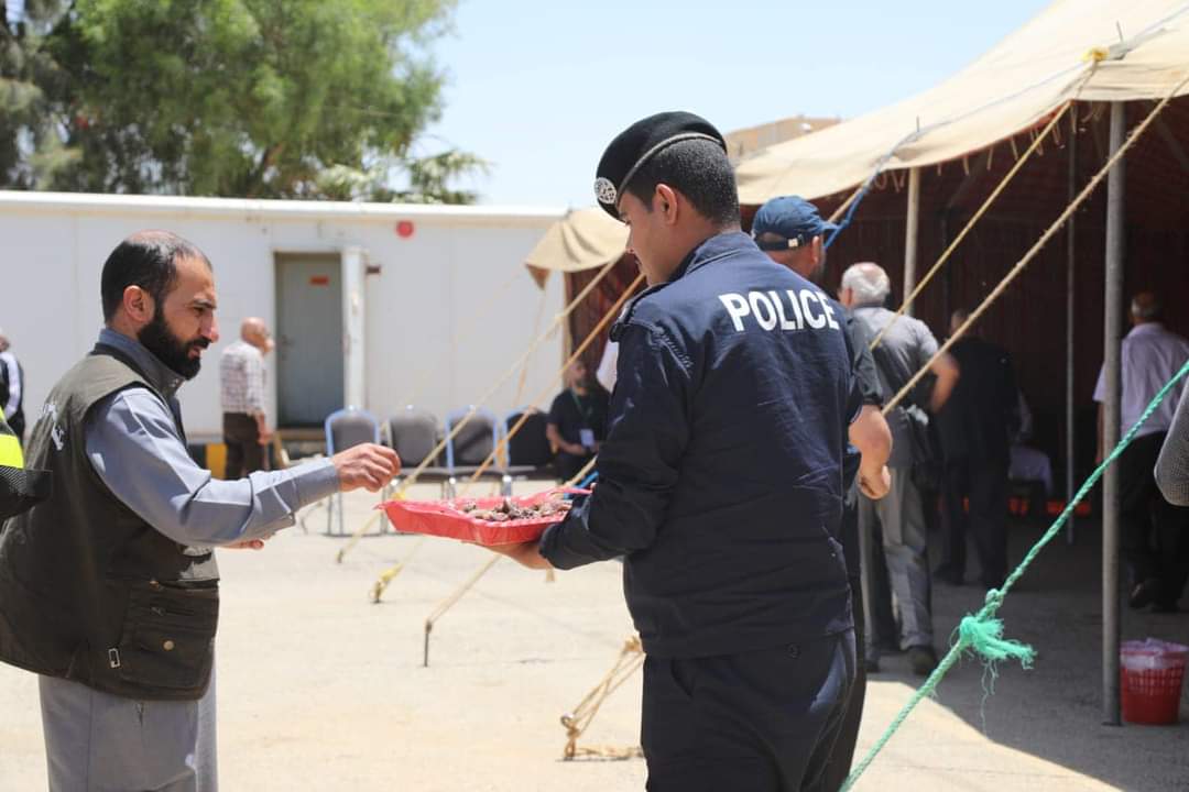 بالصور... نشامى الأمن العام وضيوف الرحمن من فلسطين