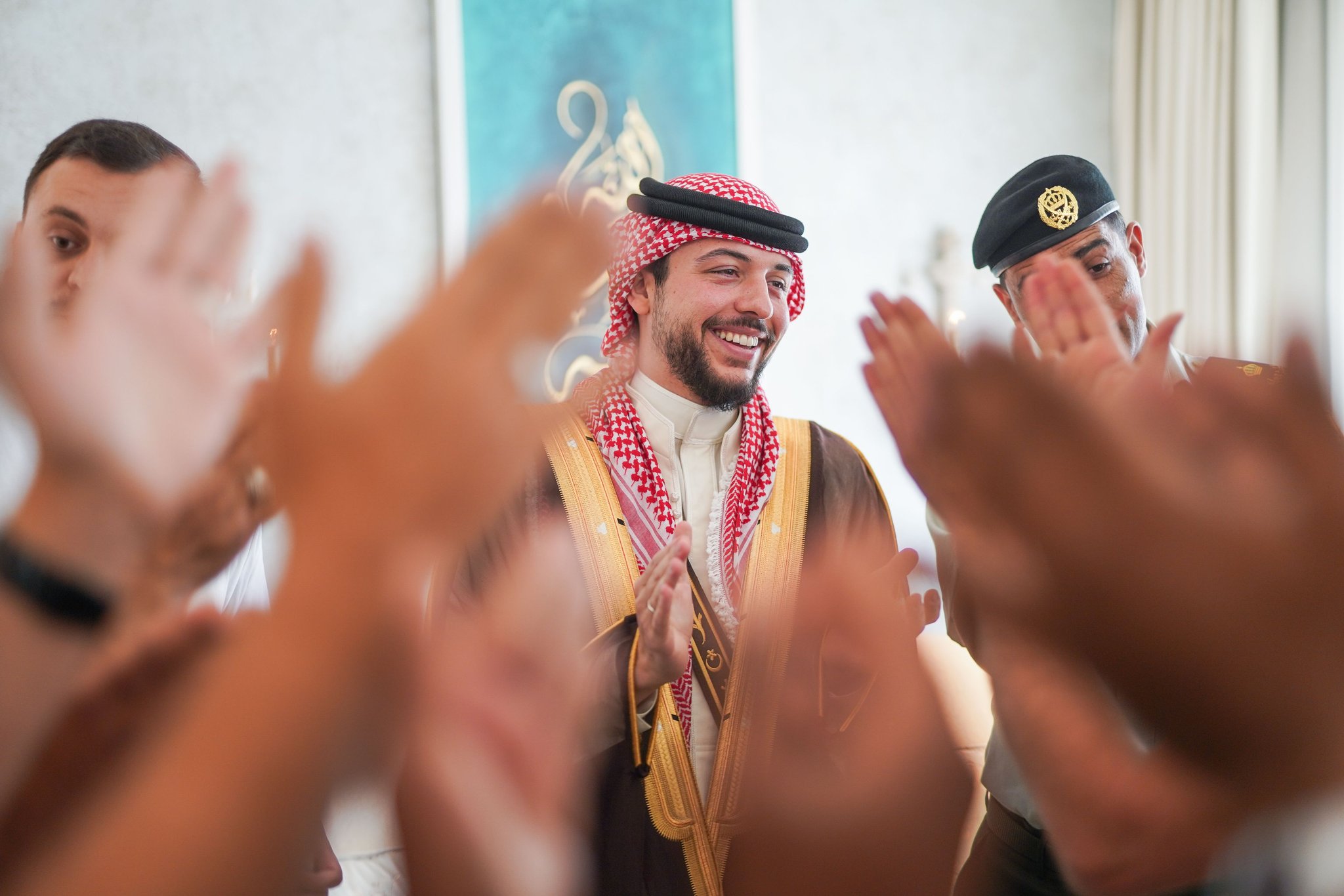 صورة حول : شاهدوا ... حمام العريس لولي العهد بمنزل ابن عمه الأمير عمر بن فيصل شاهدوا ... حمام العريس لولي العهد بمنزل ابن عمه الأمير عمر بن فيصل