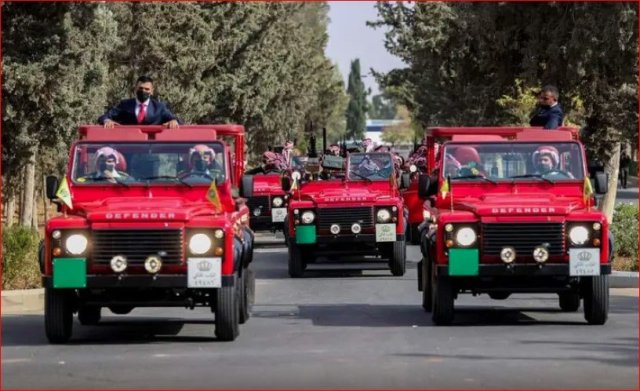 الموكب الأحمر .. تقليد ملكي