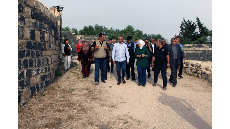 وفد من منظمة السياحة العالمية ووزراء سياحة عرب يزورون أم قيس