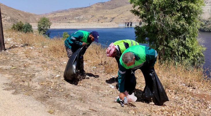 حملة نظافة لرفع الوعي البيئي والحفاظ على الأماكن السياحية في جرش