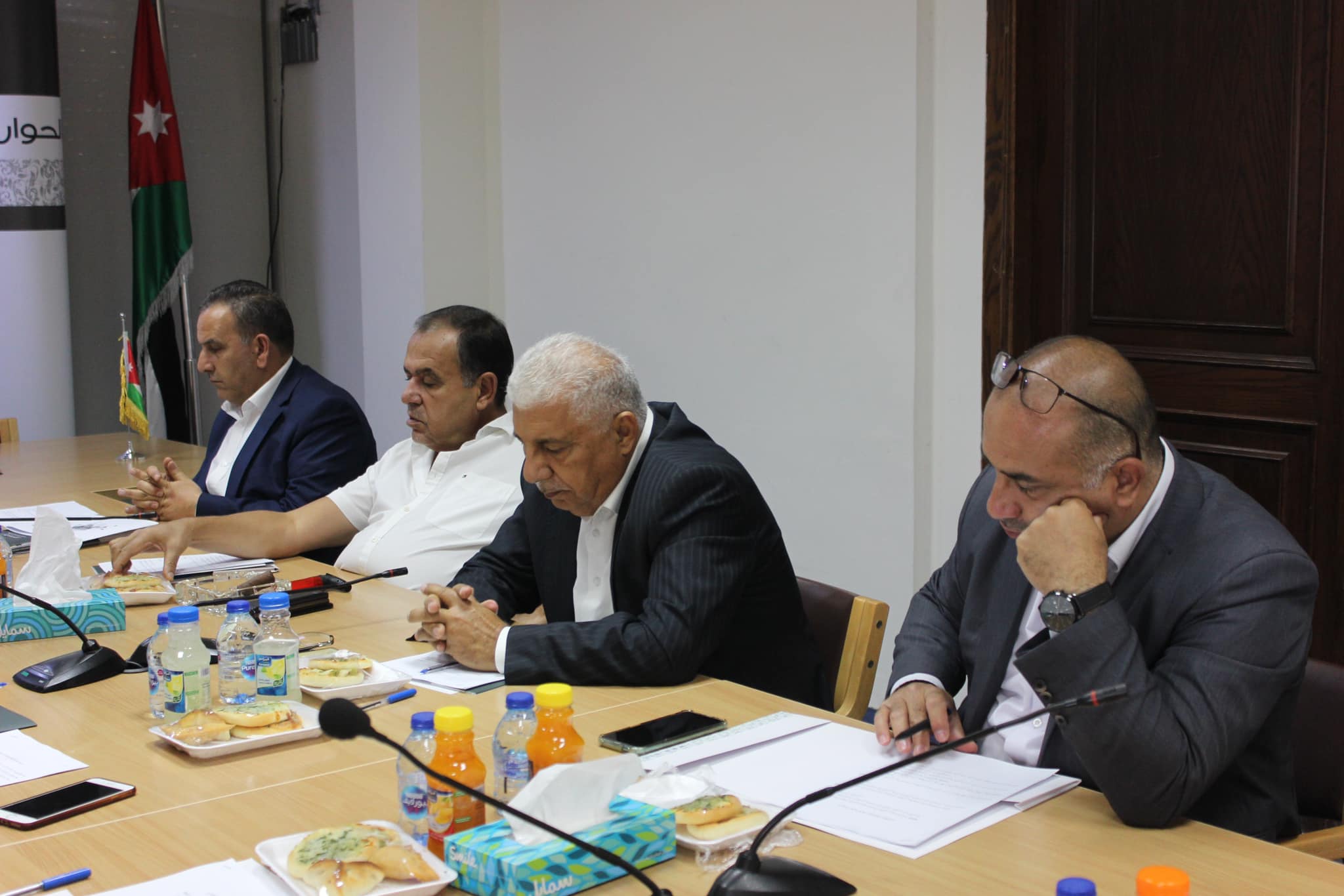 بالصور... الاقتصادي والاجتماعي يواصل جلساته الحوارية مع المعنيين بقطاع الإعلام