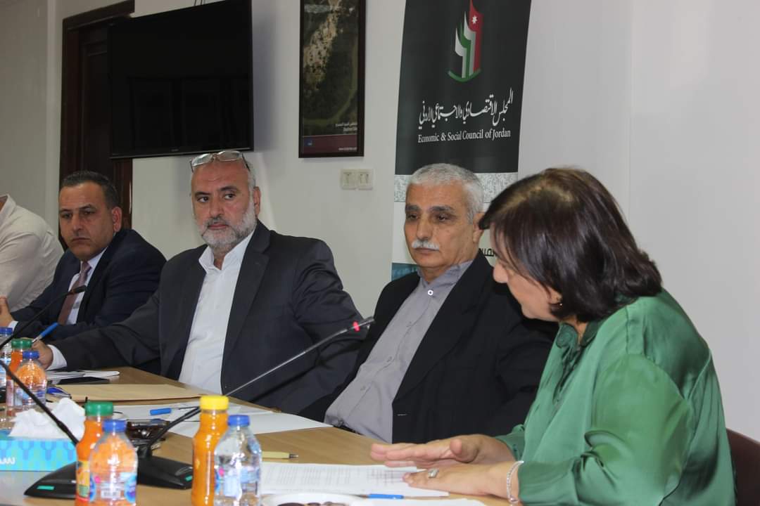 جلسة حوارية حول القطاع التعاوني في الأردن