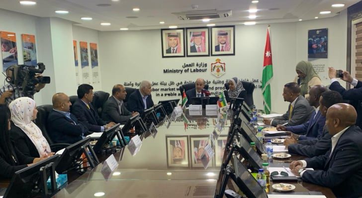 الشمالي ونظيرته الأثيوبية يوقعان الأحرف الأولى لتجديد مذكرة التفاهم بين البلدين