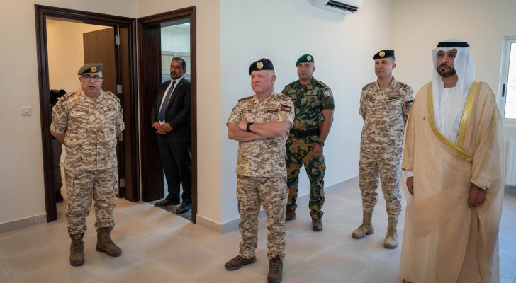 الملك يفتتح مدينة الشيخ خليفة بن زايد آل نهيان السكنية بالزرقاء