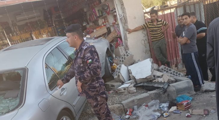 شاهدوا.. العنايه الإلهية تحول دون وقوع كارثه ببقالة في معان