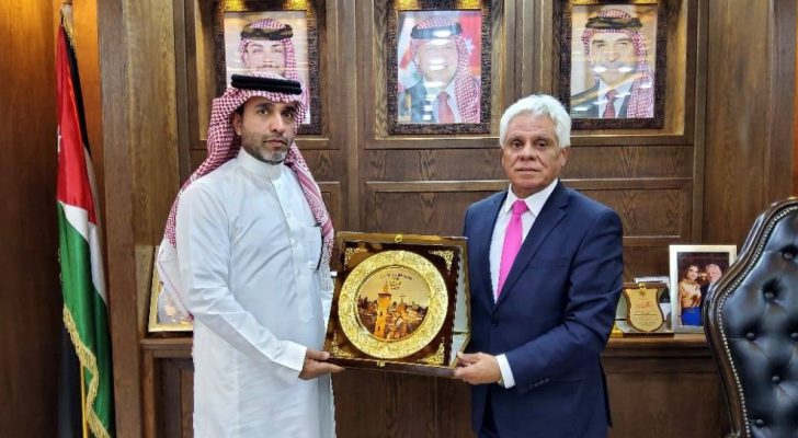 بلدية السلط وهيئة التراث السعودية يبحثان للحفاظ على المواقع التراثية