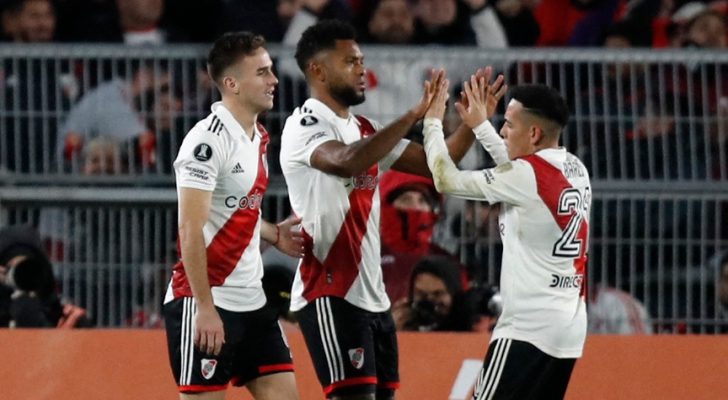 صورة حول : ريفر بليت يتوج بلقب الدوري الأرجنتيني الممتاز ريفر بليت يتوج بلقب الدوري الأرجنتيني الممتاز