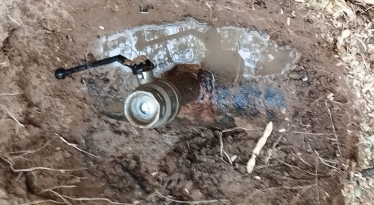 ضبط اعتداءات على خط ناقل مياه في منطقة المغطس البحر الميت