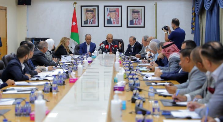 الذنيبات: قانونية النواب ستعقد حوارات وطنية مع المعنيين بخصوص مشروع قانون الجرائم الإلكترونية