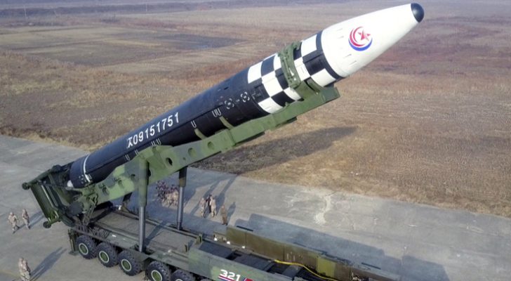 كوريا الشمالية تعلن تجربة صاروخ عابر للقارات