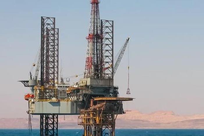 تراجع خام برنت ثمانية سنتات