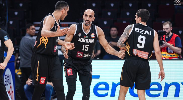 صورة حول : الصقور يرفعون راية التحدي أمام أمريكا غدا الصقور يرفعون راية التحدي أمام أمريكا غدا