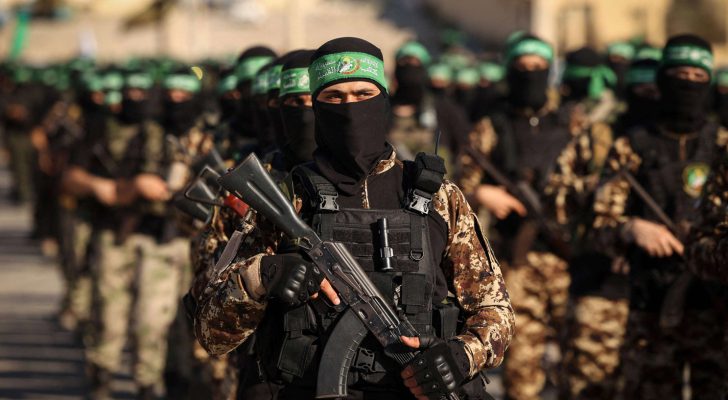 العاروري يحذر حكومة الاحتلال من المساس بقيادة المقاومة