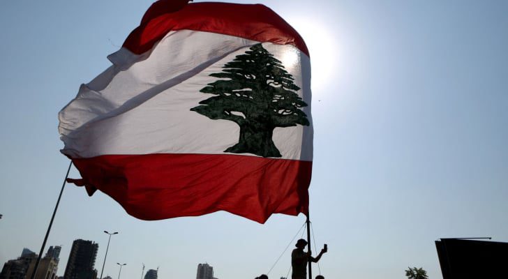 لبنان :  مواقف تنطوي على أبعاد محلية بتقاطعات خارجية