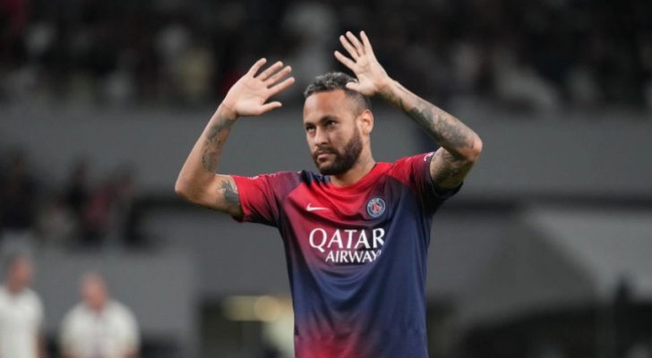 نيمار يعرض خدماته على برشلونة الاسباني