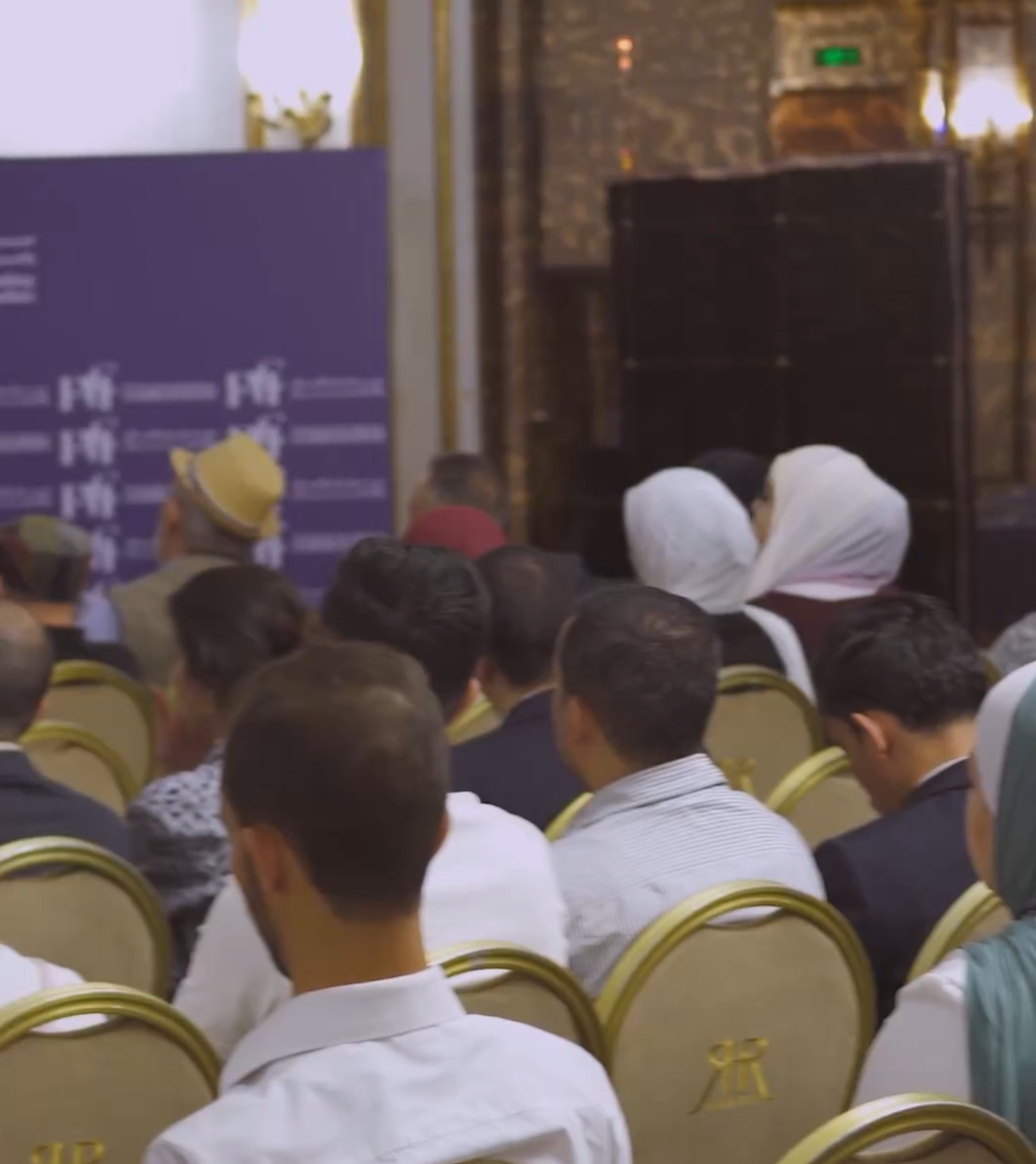 صورة حول : المتحدثون في جلسة الأخبار الكاذبة: لو قامت الحكومات بتأمين المعلومات الصحيحة فلن يكون هناك فراغ يسمح بنشر الاخبار الكاذبة المتحدثون في جلسة الأخبار الكاذبة: لو قامت الحكومات بتأمين المعلومات الصحيحة فلن يكون هناك فراغ يسمح بنشر الاخبار الكاذبة