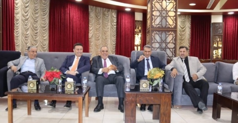 بالصور والفيديو ... الزميل القرعان يولم للفايز والعيسوي