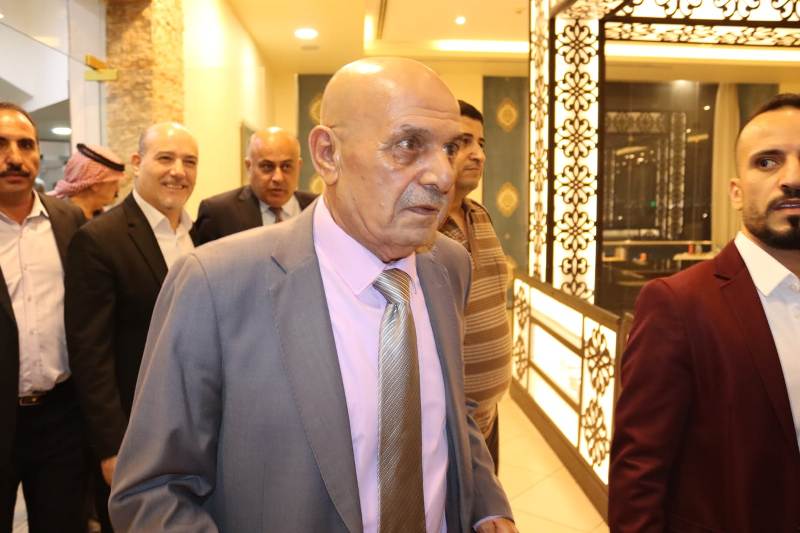 بالصور والفيديو ... الزميل القرعان يولم للفايز والعيسوي