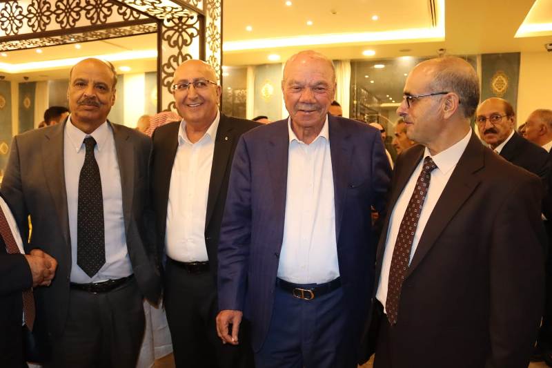 بالصور والفيديو ... الزميل القرعان يولم للفايز والعيسوي