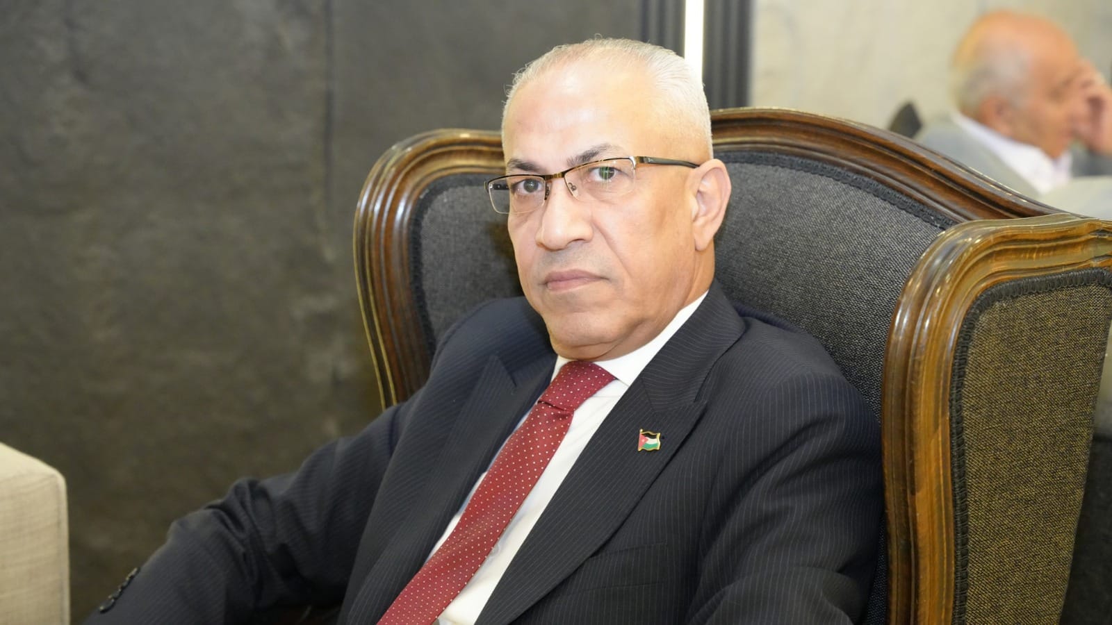 بالصور والفيديو ... الزميل القرعان يولم للفايز والعيسوي