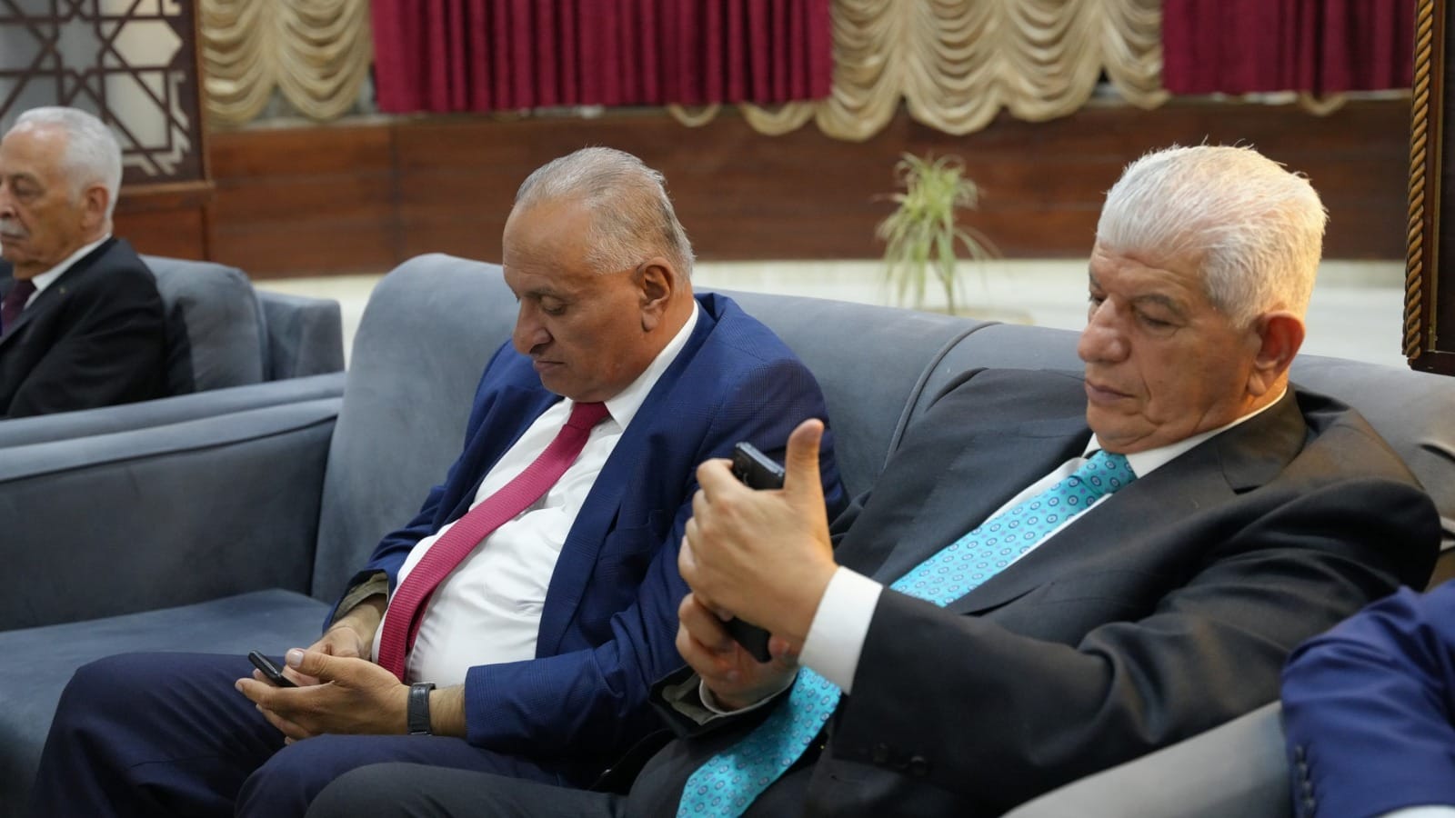 بالصور والفيديو ... الزميل القرعان يولم للفايز والعيسوي