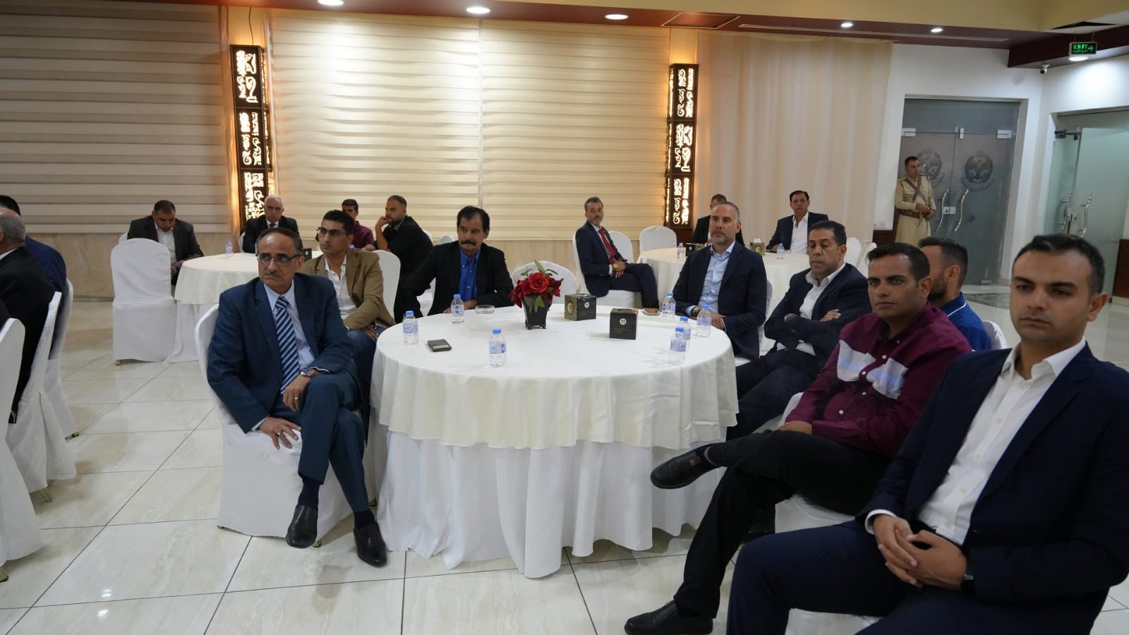 بالصور والفيديو ... الزميل القرعان يولم للفايز والعيسوي