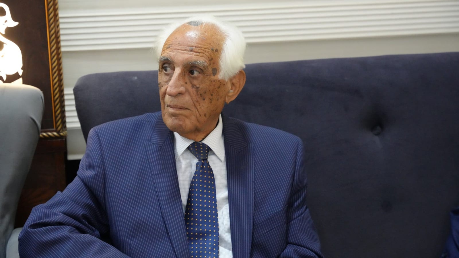 بالصور والفيديو ... الزميل القرعان يولم للفايز والعيسوي