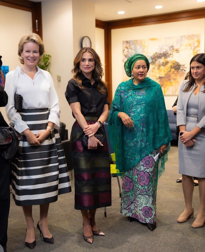 الملكة والسيدة الأولى للولايات المتحدة الأميركية