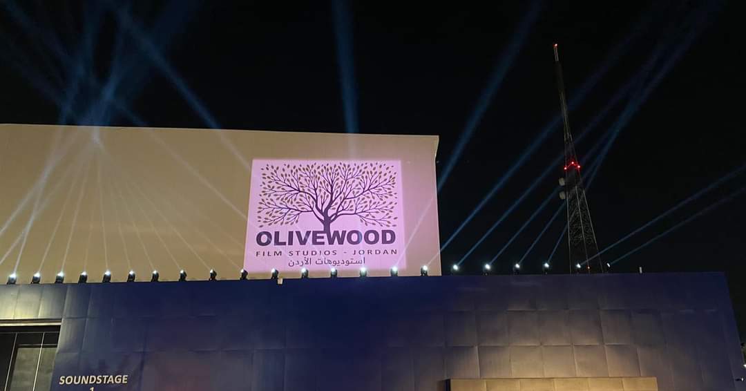 صورة حول : الملك يفتتح استوديوهات الأردن المتخصصة لصناعة الأفلام الملك يفتتح استوديوهات الأردن المتخصصة لصناعة الأفلام