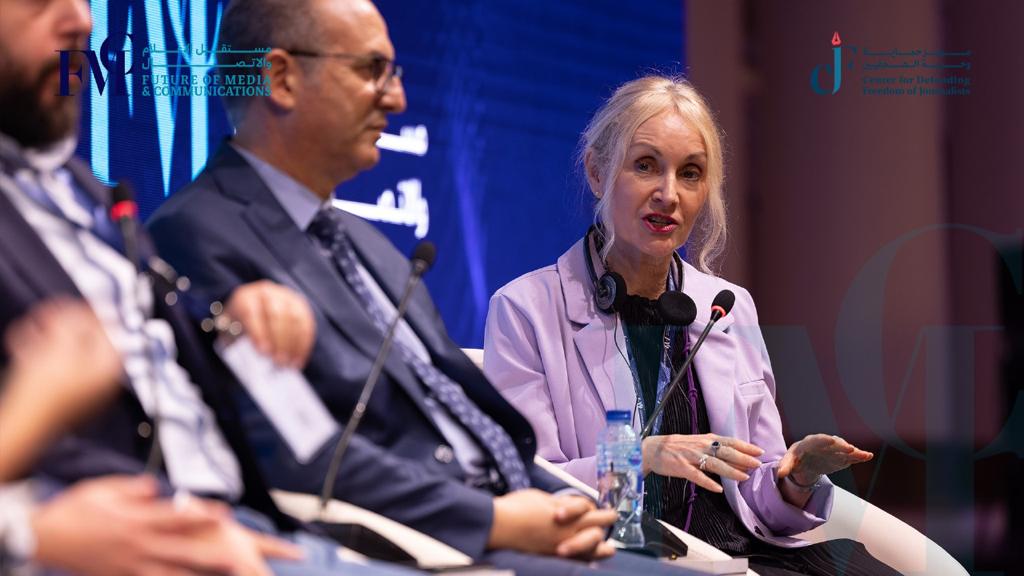 صورة حول : ملتقى "مستقبل الإعلام والاتصال" ينهي أعماله بالدعوة إلى تطوير العمل الإعلامي وحماية الصحفيين ودعم الريادة الإعلامية في الفضاء الإلكتروني ملتقى "مستقبل الإعلام والاتصال" ينهي أعماله بالدعوة إلى تطوير العمل الإعلامي وحماية الصحفيين ودعم الريادة الإعلامية في الفضاء الإلكتروني